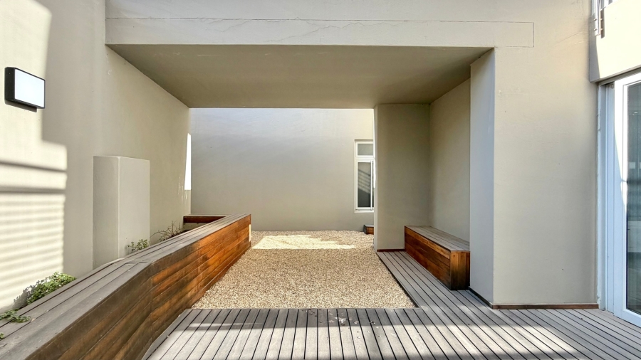5 Bedroom Property for Sale in Dennegeur Western Cape